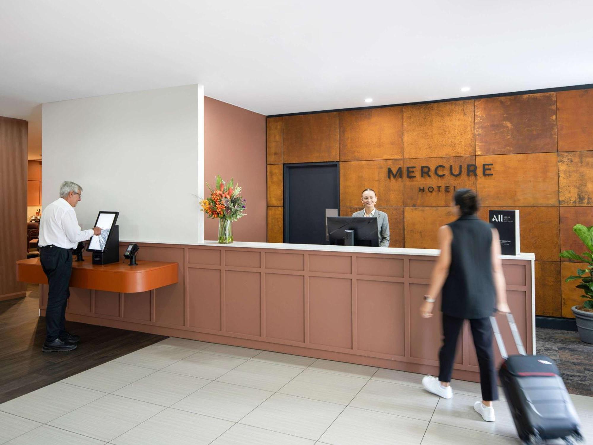 Mercure Newcastle Hotel Exterior photo